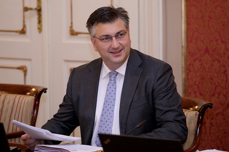 Plenković tvrdi da nije u ratu sa Kitarovićevom
