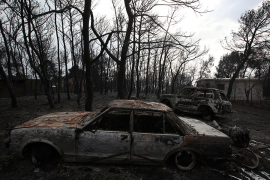 Najmanje 50 mrtvih u požarima u Grčkoj, broj stradalih stalno raste