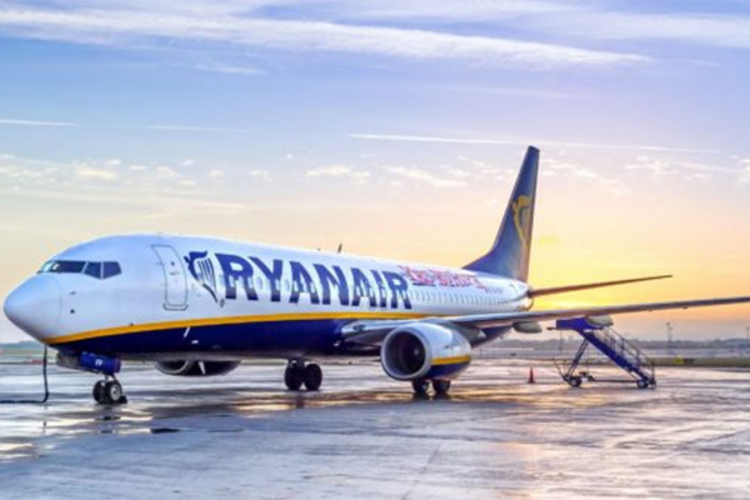 Pad pritiska u avionu Ryanaira, 33 putnika u bolnici