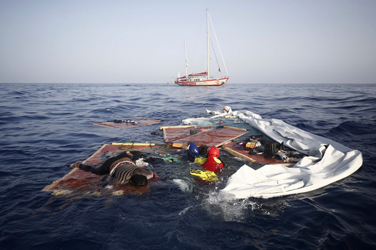 Libijska obalska straža iz mora izvukla tijelo djeteta