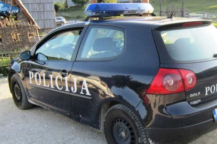 Državljanin BiH teško povrijeđen u saobraćajnoj nesreći u Crnoj Gori