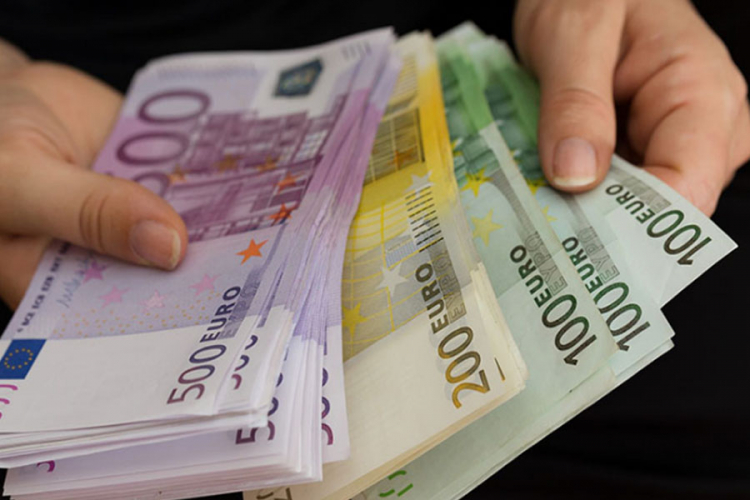 Prosječna neto plata u junu 511 evra