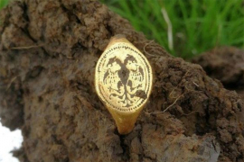 Arheolog amater pronašao prsten iz elizabetanske epohe