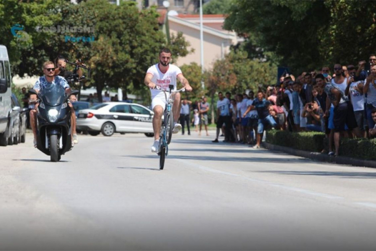 Ibro Basarić najbrži na svijetu u vožnji bicikla na zadnjem točku