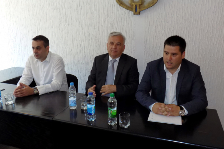 Čubrilović: Otvaranjem novih radnih mjesta sačuvati stanovništvo