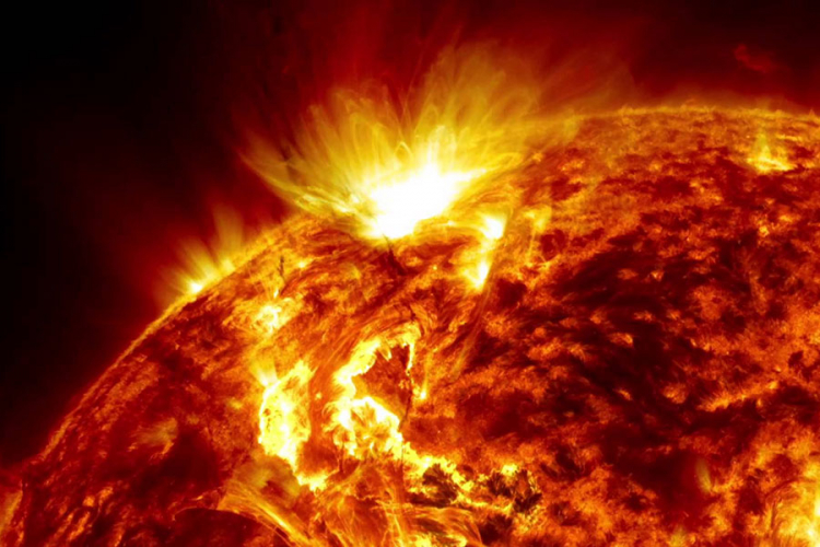 Sunce mijenja oblik, naučnici ne znaju zašto