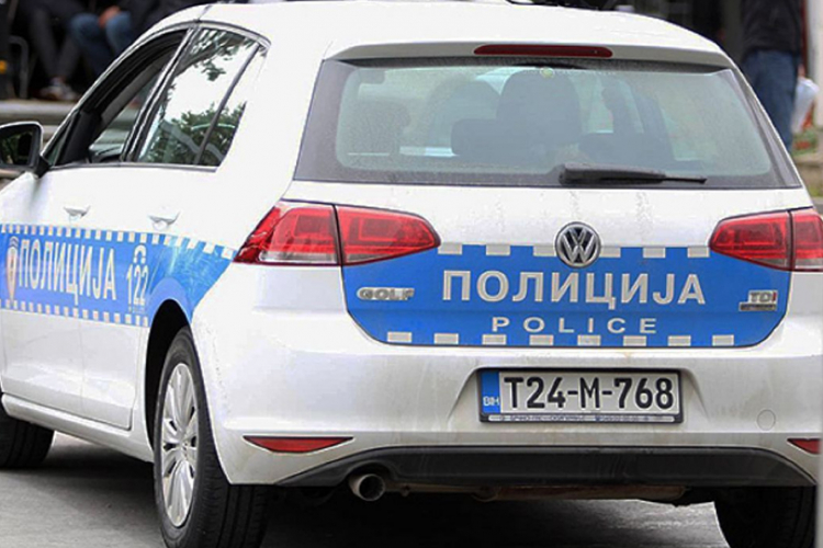 Dvojac iz Teslića osumnjičen da je pretukao policajca