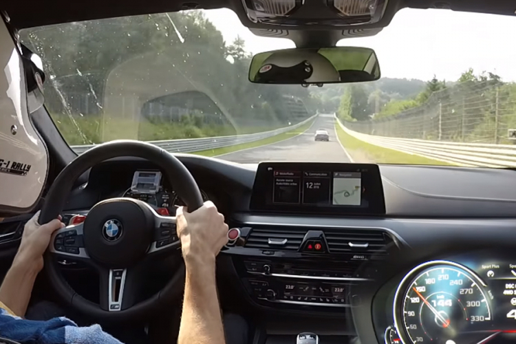 Novi BMW M5 u pohodu na Nirbugring