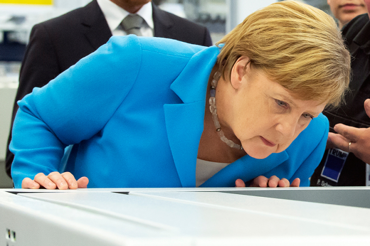 Merkel: Vlada će raditi na ubrzanoj deportaciji migranata