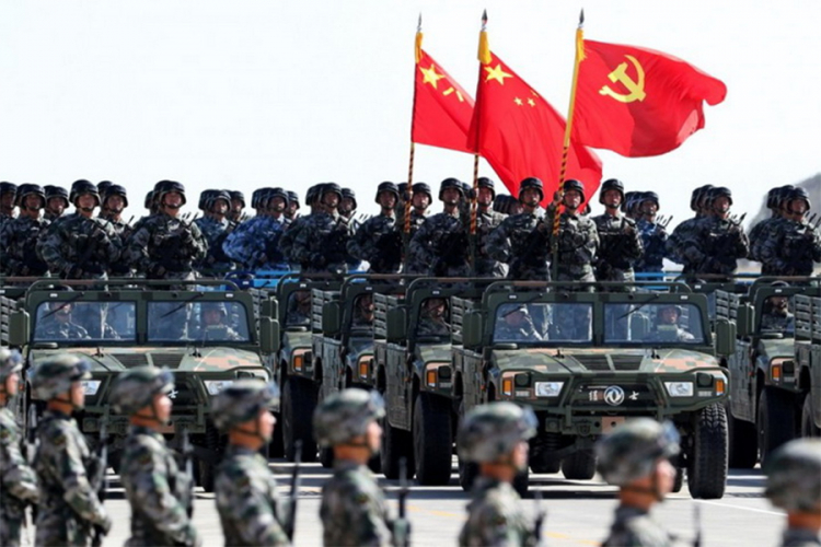 Pentagon: Kina vjerovatno obučava vojne pilote za napade na SAD