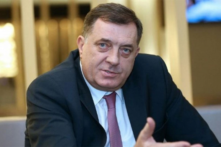 Dodik: Nezavisna komisija da utvrdi istinu o Srebrenici