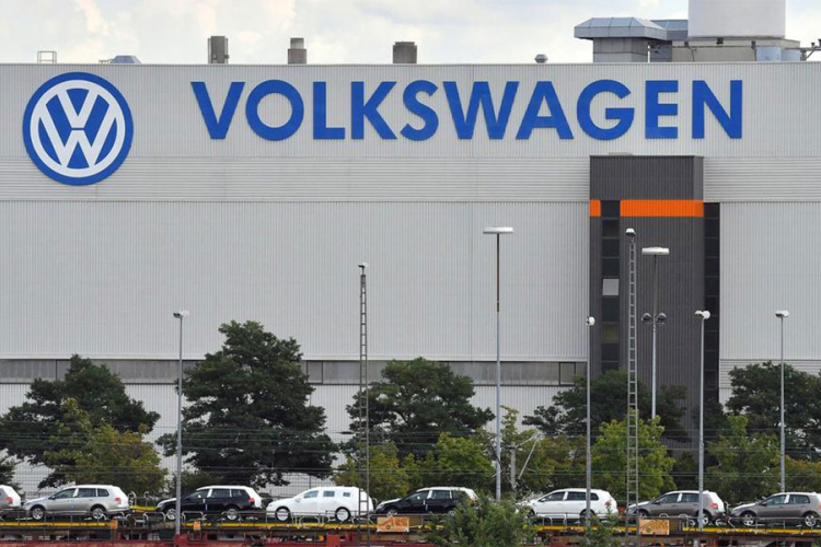 Volkswagen zbog greške u proizvodnji opozvao 700.000 vozila