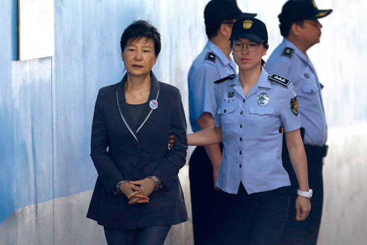 Bivša predsjednica Južne Koreje osuđena na 25 godina