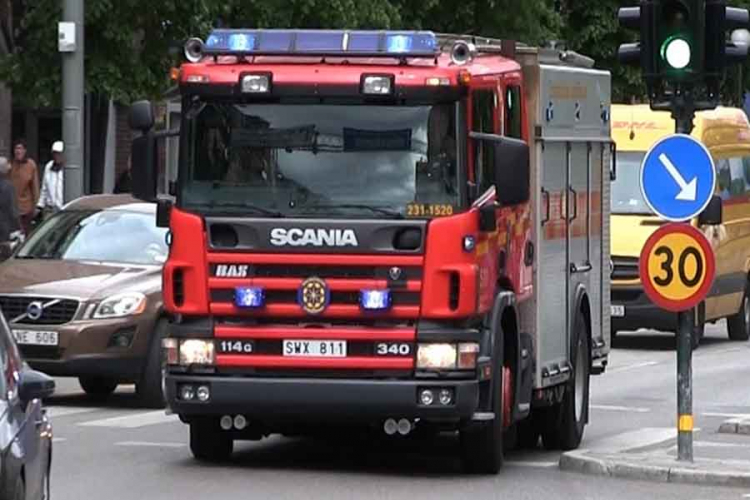 Novi požari u Švedskoj, izgorjeli objekti i automobili