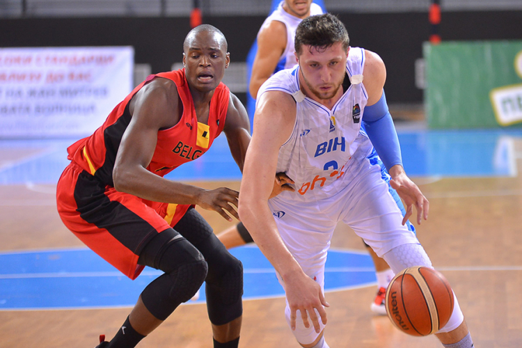 Nemoć FIBA odgodila pripreme košarkaša BiH: Četvorica otpala sa spiska
