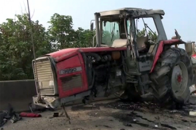 Vozač traktora poginuo u sudaru kod Kozarske Dubice