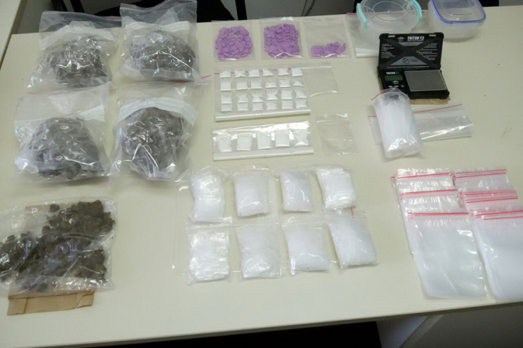 Pretresi i hapšenje u Bijeljini, pronađen i kokain