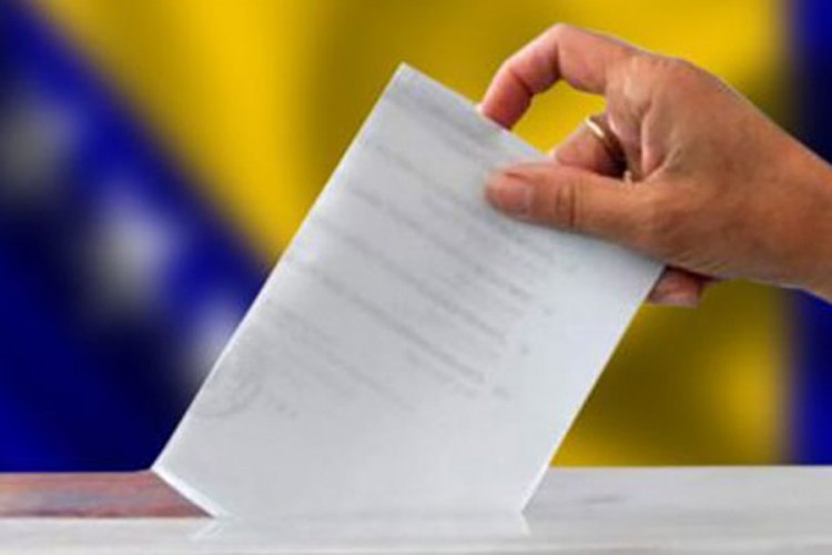 Prvi put na izborima prozirne glasačke kutije
