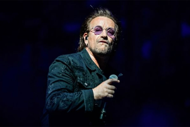 Bono Vox ostao bez glasa usred koncerta u Berlinu
