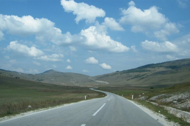 Obustava saobraćaja na putu Banjaluka-Čađavica