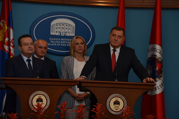 Dodik: Vučić je Ivaniću pokazao operativni nalog iz Sarajeva