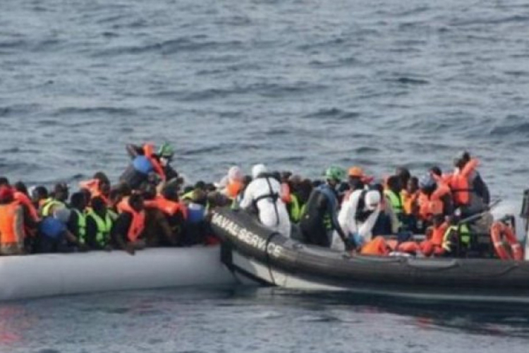 Spašeno više od 300 migranata