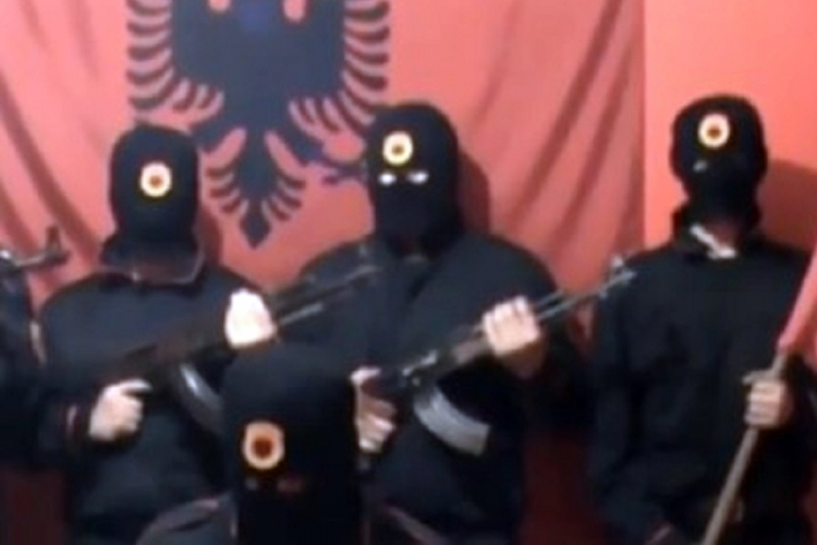 Naoružani albanski militanti poručili vlastima: Ne trgujte teritorijom