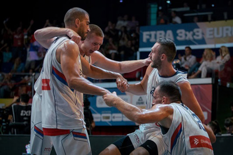 Srpski basketaši u finalu EP