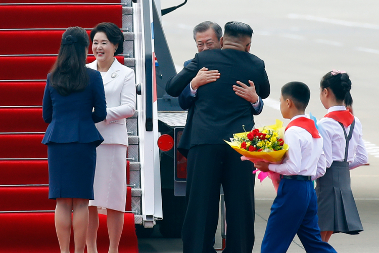 Kim Džong Un srdačno dočekao južnokorejskog kolegu u Pjongjangu