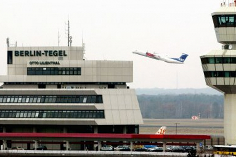 Na berlinskom aerodromu uhapšen muškarac sa prslukom sa žicama koje vire