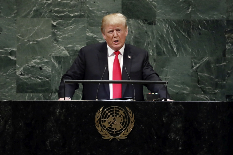 AP: Tramp nabrajao svoje uspjehe na GS UN, prisutni lideri se smijali