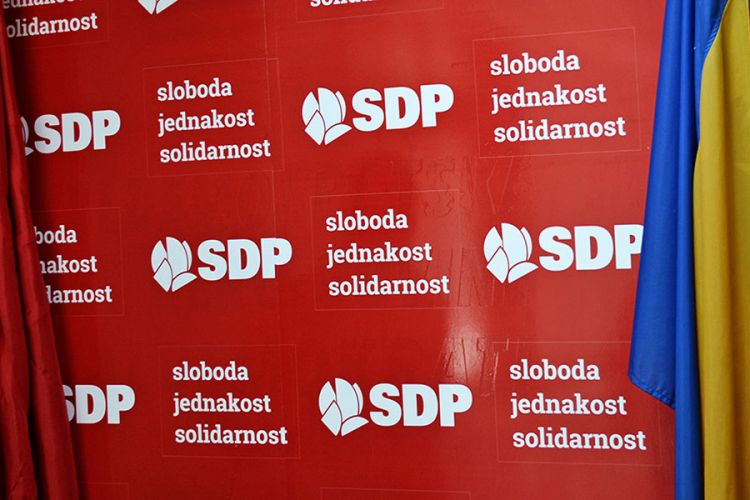 SDP: Nije nas napustilo 50 članova