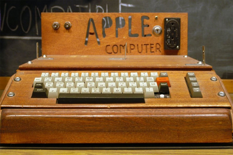 Legendarna "prva jabuka" prodata za 375.000 dolara