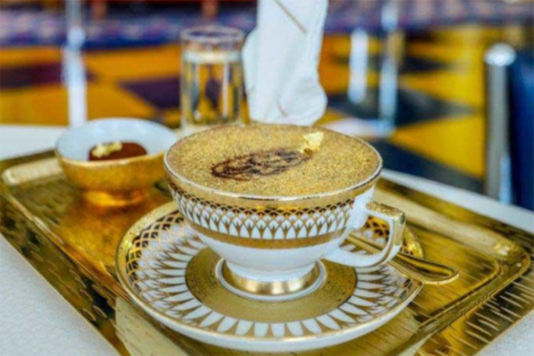U Abu Dabiju možete popiti kapućino sa zlatom