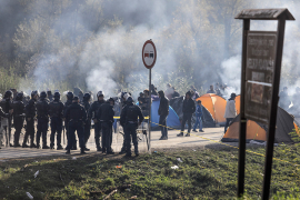 Granična policija: Migranti će biti uklonjeni sa granice