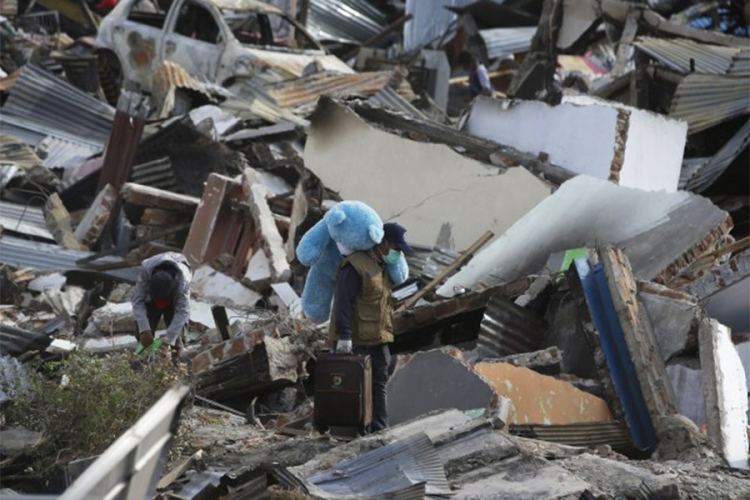 Indonezija: Stradale 1.763 osobe, 5.000 nestalo