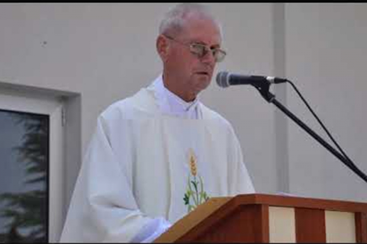 Nakon saobraćajne nesreće preminuo sveštenik Damjan Raguž