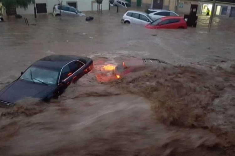 Najmanje 12 poginulih u poplavama na Majorki