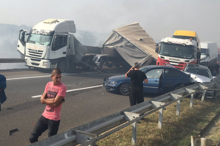 Novi lančani sudar na autoputu Beograd-Niš, vozila uletjela u dim