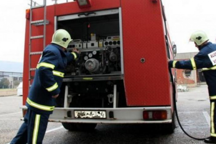 Pad dalekovoda izazvao požar kod Mostara