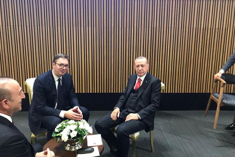 Sastali se Vučić i Erdoan u Istanbulu