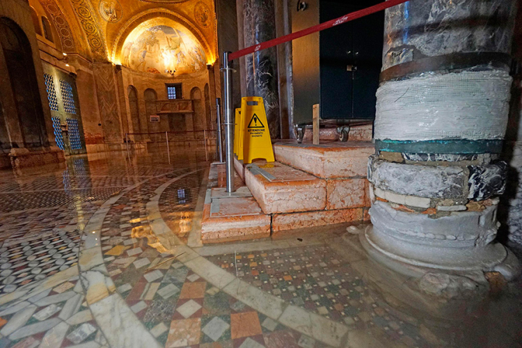Poplava oštetila baziliku svetog Marka u Veneciji