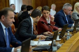 U toku hitna sjednica Vlade Srbije zbog upada Rosu