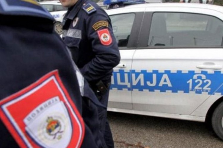 Banjalučka policija pronašla šest migranata u škodi