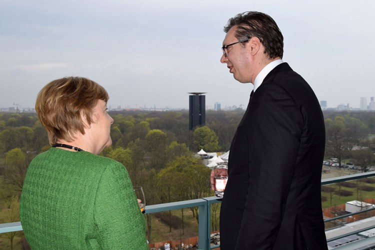 Vučić danas sa Merkelovom