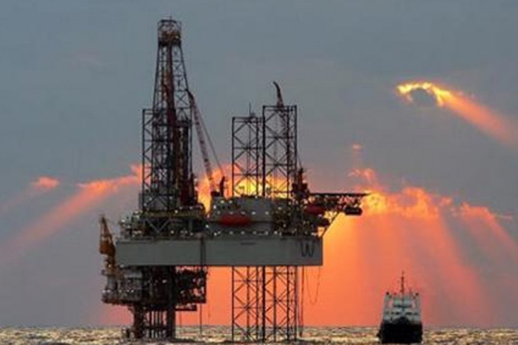 Članice OPEKA smanjuju proizvodnju nafte