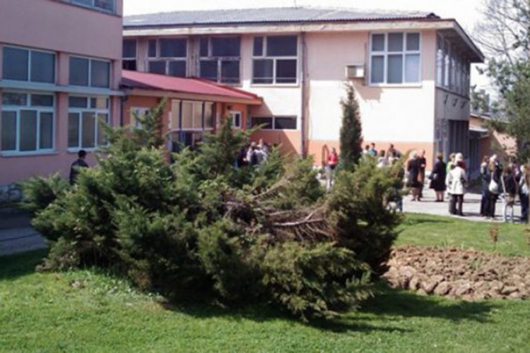 Tuzla: Osnovna škola ‘Mejdan’ privremeno zatvorena