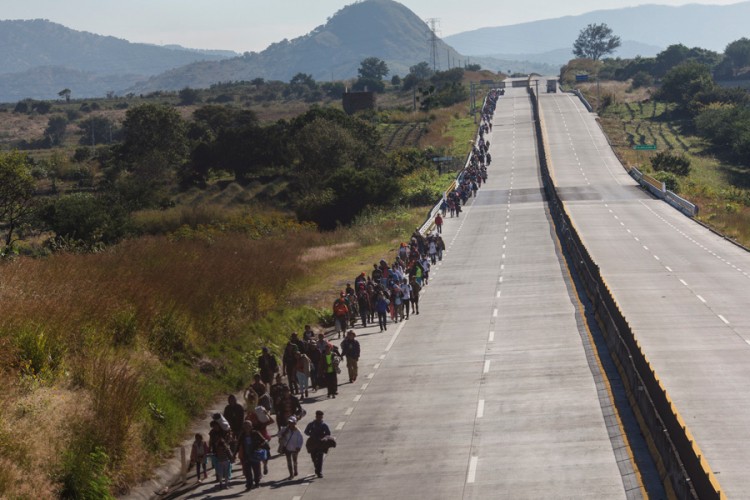 Amerikanci postavili bodljikavu žicu na granici s Meksikom