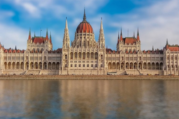 Šef Orbanovog kabineta: Budimpešta nema veze sa izlaskom Gruevskog iz Makedonije