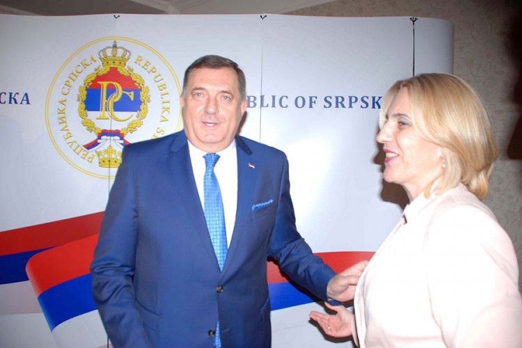 Dodik na svečanom prijemu: Današnji dan simbolizuje novi početak i za Srpsku